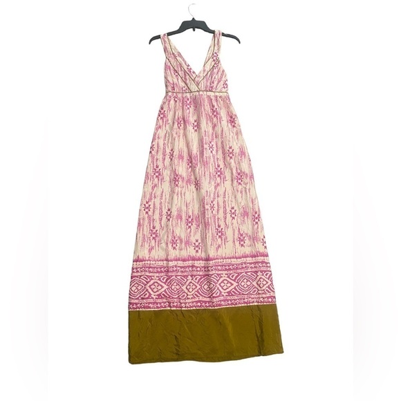 LOFT Dresses & Skirts - LOFT 100% Silk Ikat Tribal Print Maxi Dress w/ Crossback Straps - size 4